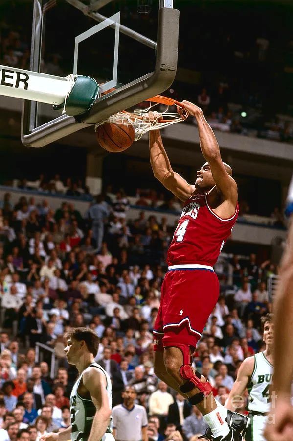  尼斯快速反击见效，十分钟连进两球锁定胜局